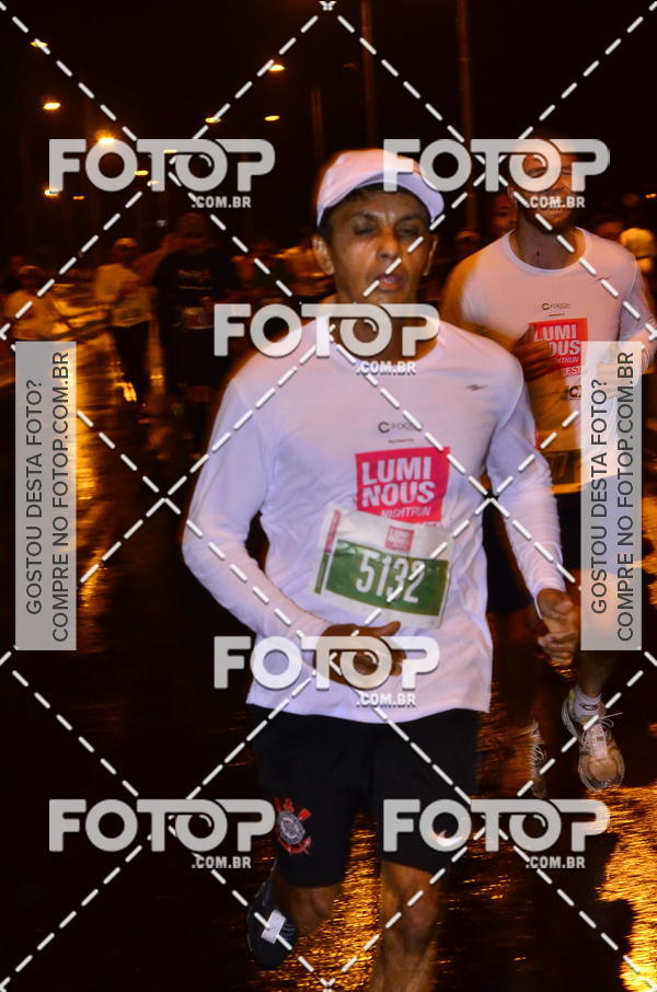 Buy your photos of the eventLuminous Run on Fotop