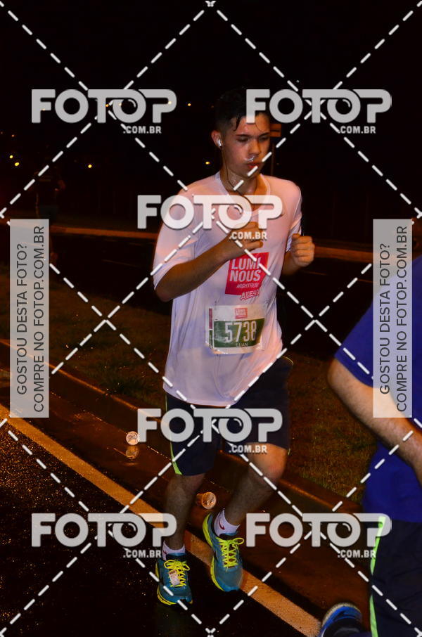 Buy your photos of the eventLuminous Run on Fotop