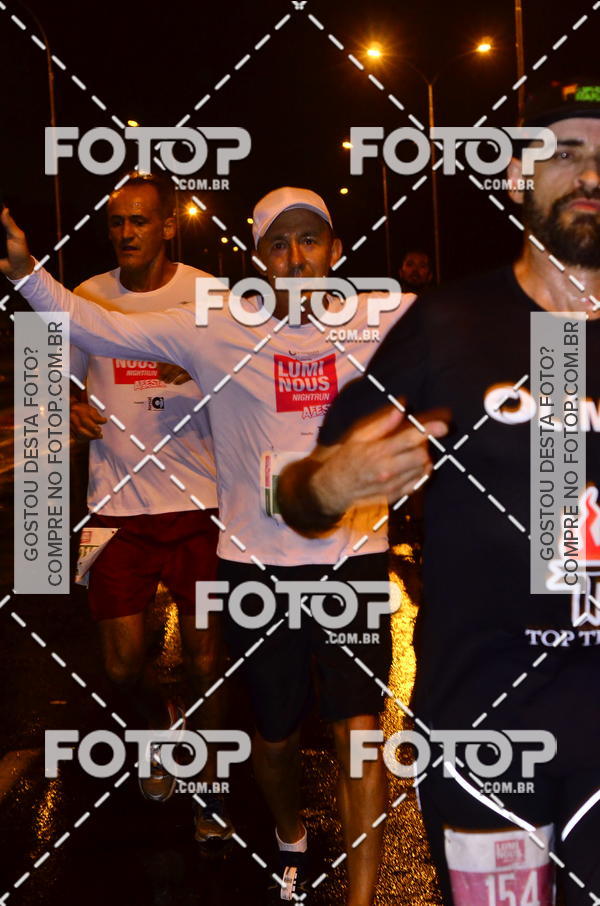 Buy your photos of the eventLuminous Run on Fotop