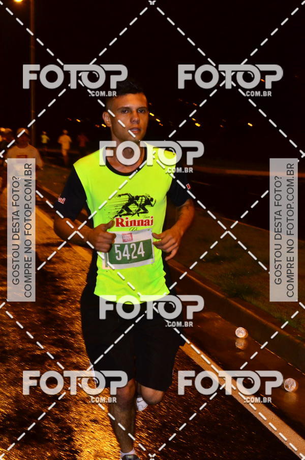 Buy your photos of the eventLuminous Run on Fotop