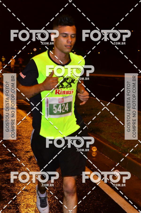 Buy your photos of the eventLuminous Run on Fotop