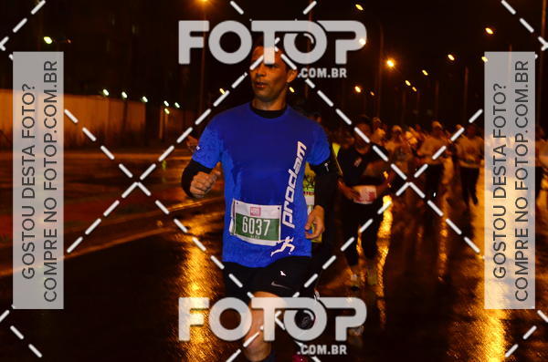 Buy your photos of the eventLuminous Run on Fotop