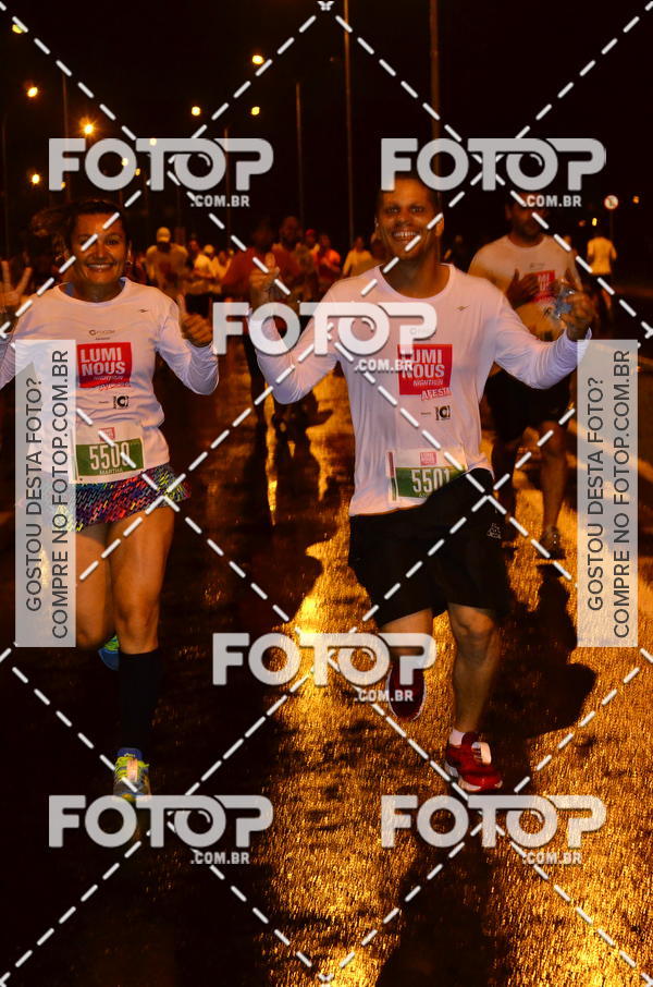 Buy your photos of the eventLuminous Run on Fotop