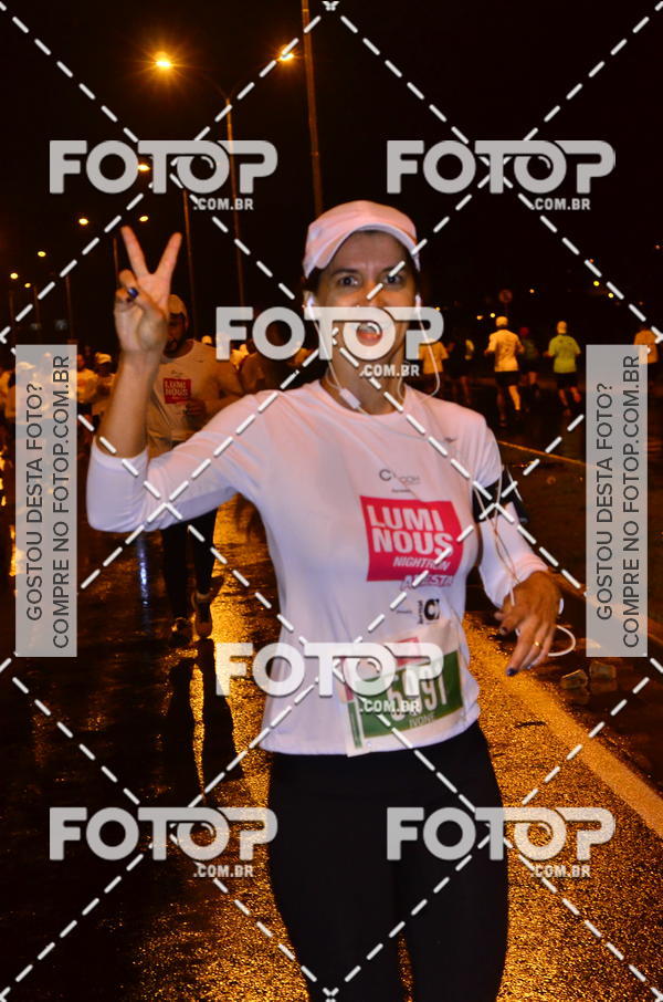 Buy your photos of the eventLuminous Run on Fotop