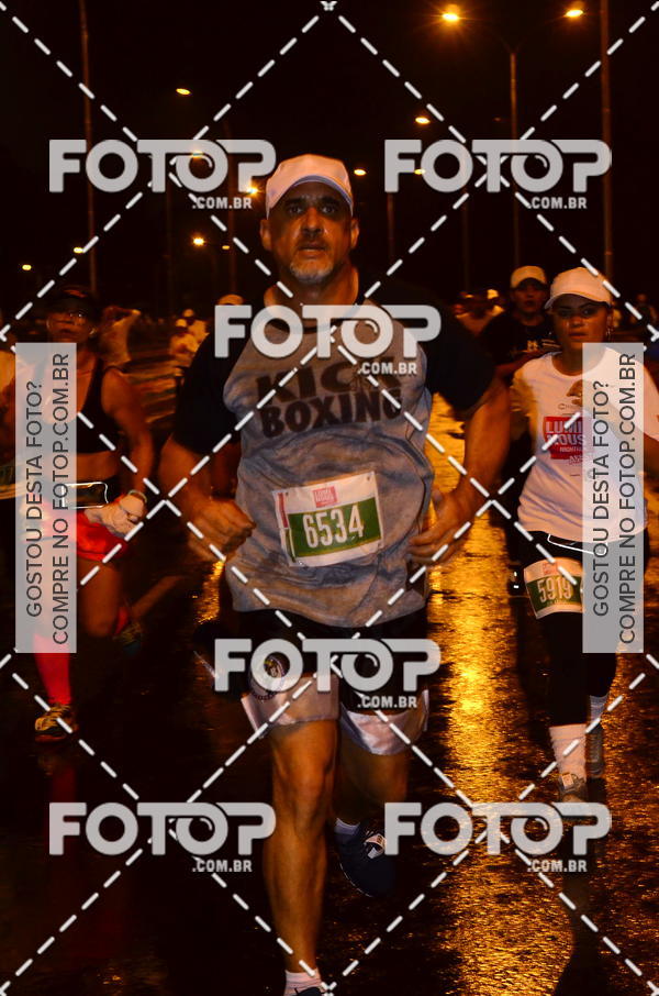Buy your photos of the eventLuminous Run on Fotop