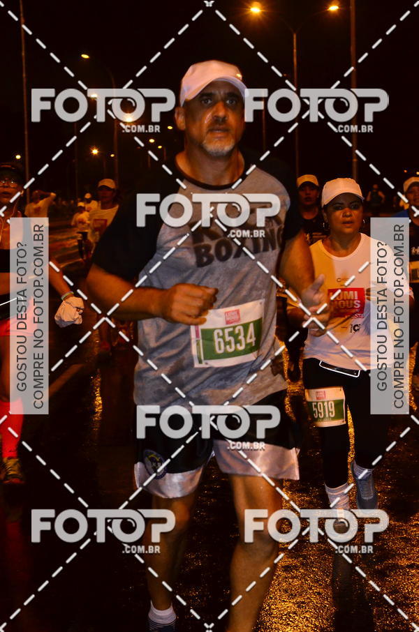Buy your photos of the eventLuminous Run on Fotop