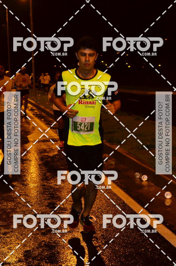 Buy your photos of the eventLuminous Run on Fotop
