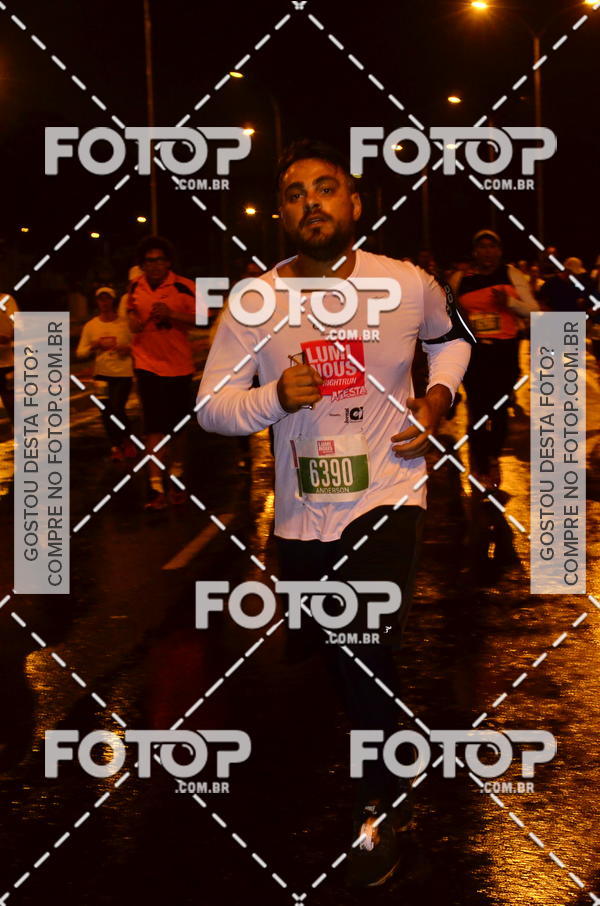 Buy your photos of the eventLuminous Run on Fotop