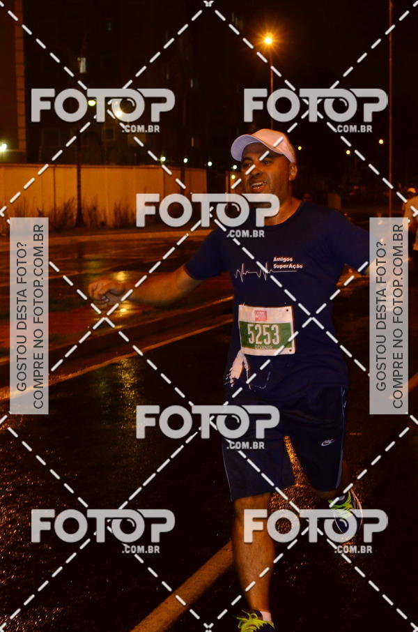 Buy your photos of the eventLuminous Run on Fotop