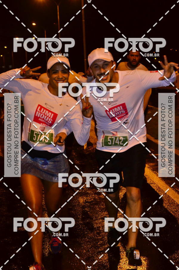 Buy your photos of the eventLuminous Run on Fotop