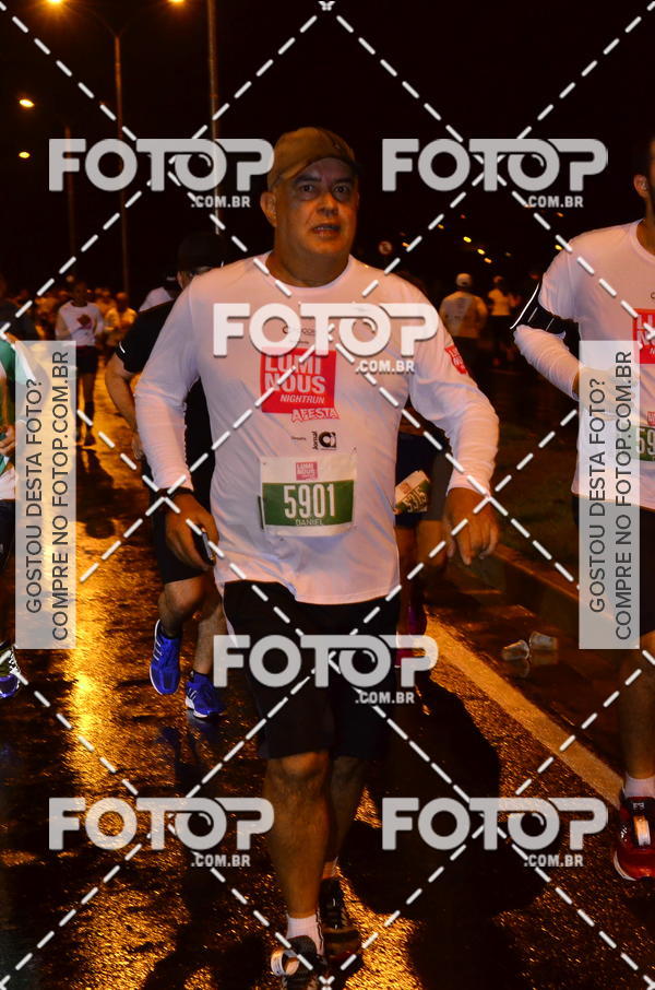 Buy your photos of the eventLuminous Run on Fotop