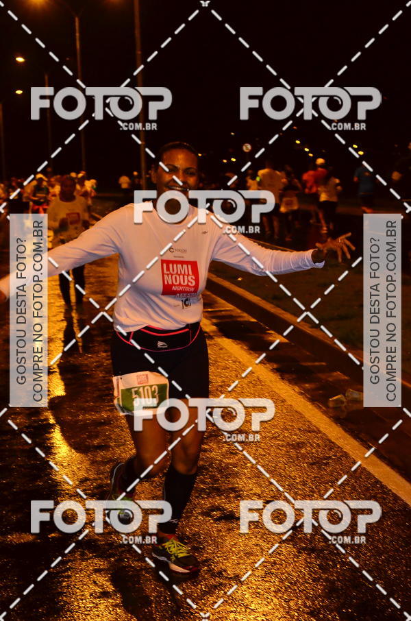 Buy your photos of the eventLuminous Run on Fotop