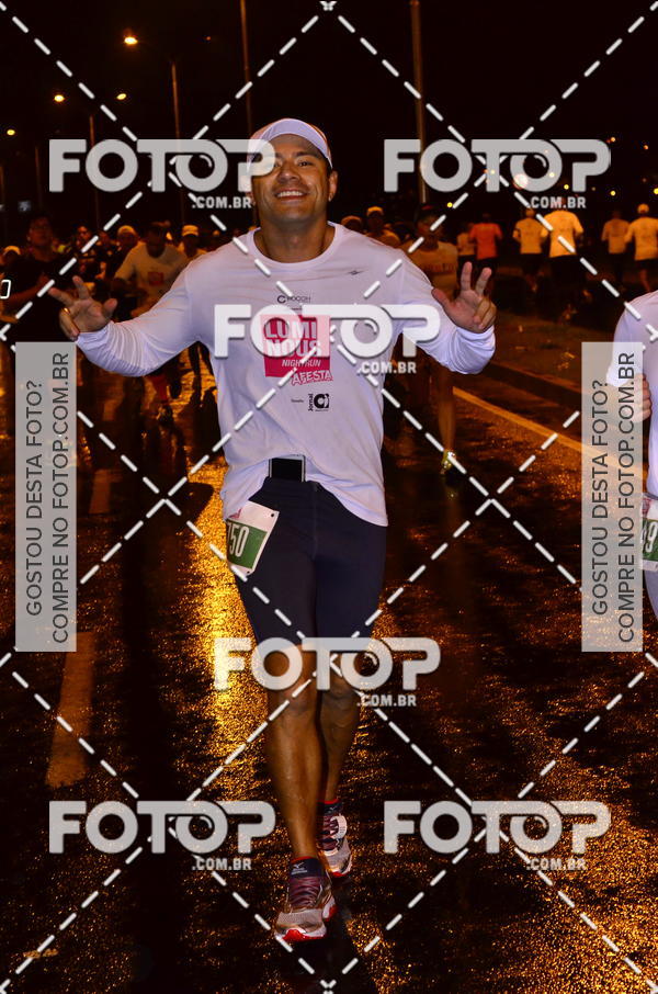 Buy your photos of the eventLuminous Run on Fotop