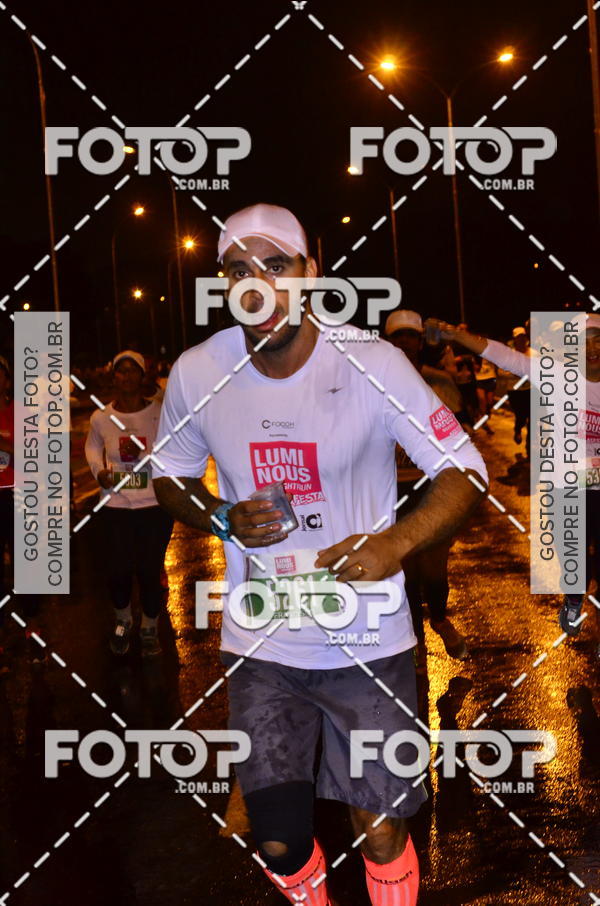 Buy your photos of the eventLuminous Run on Fotop