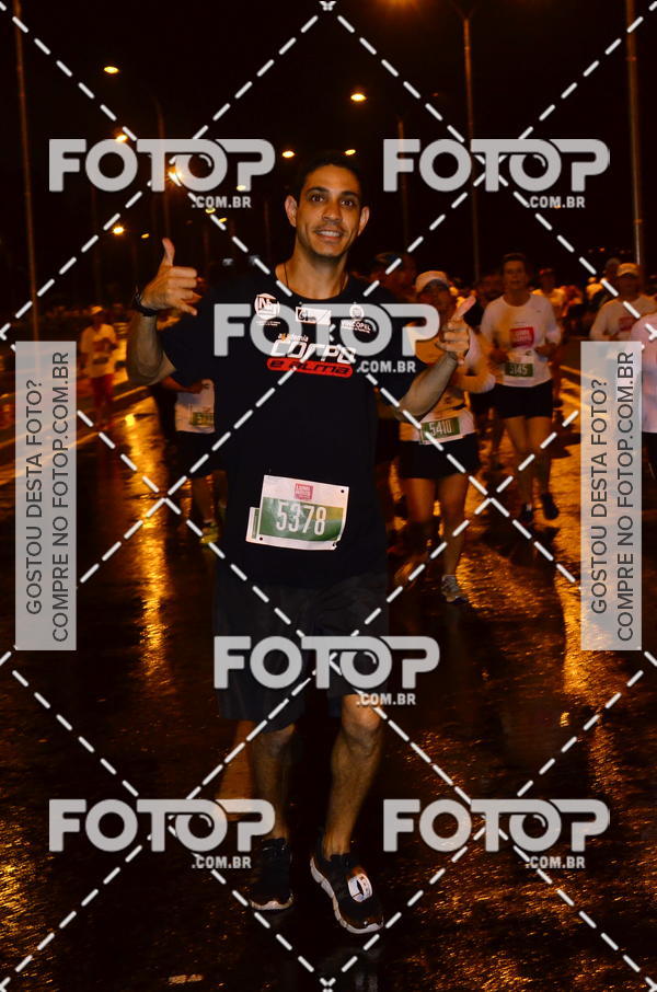Buy your photos of the eventLuminous Run on Fotop