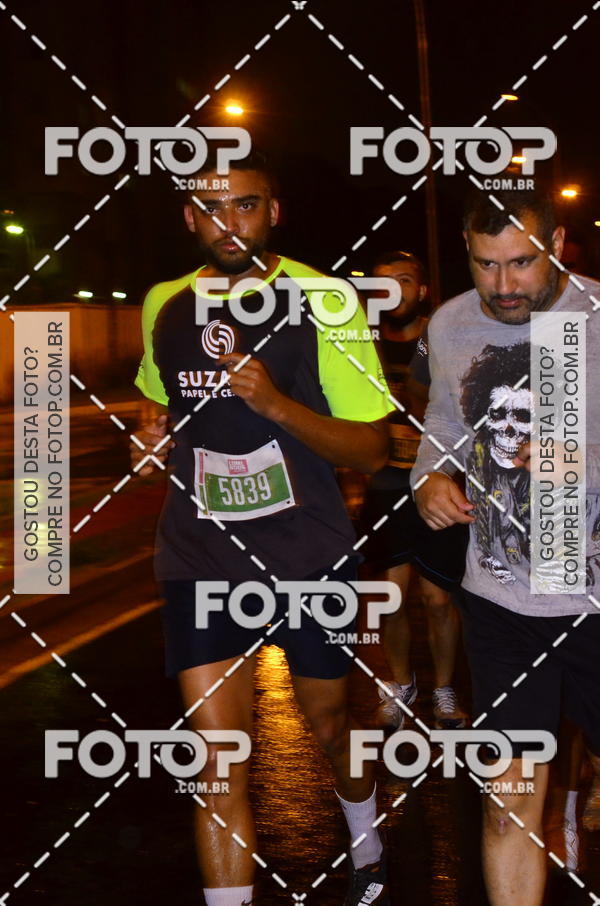 Buy your photos of the eventLuminous Run on Fotop