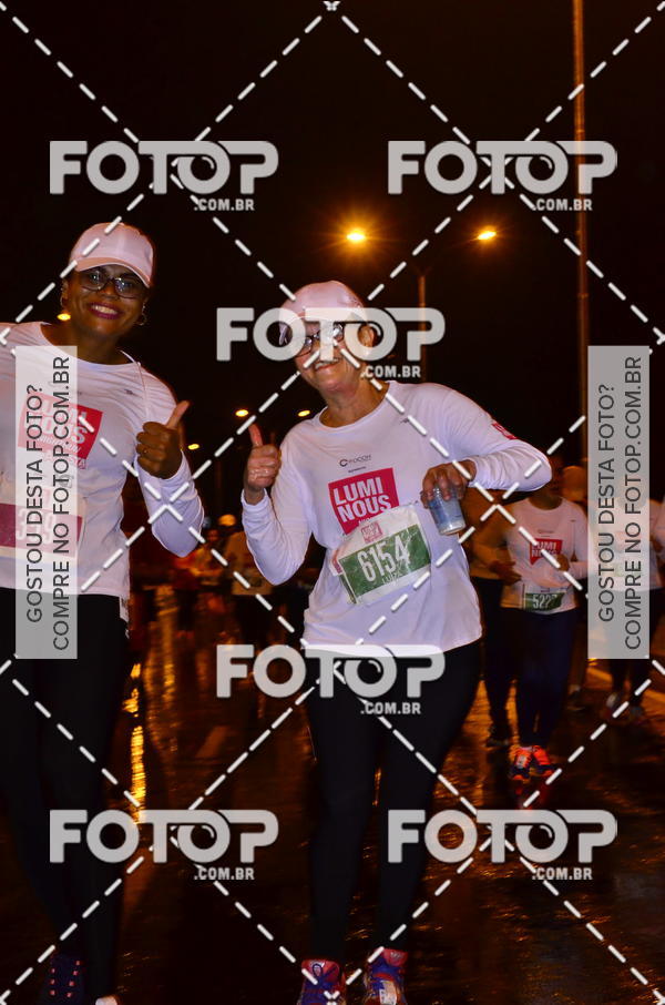 Buy your photos of the eventLuminous Run on Fotop