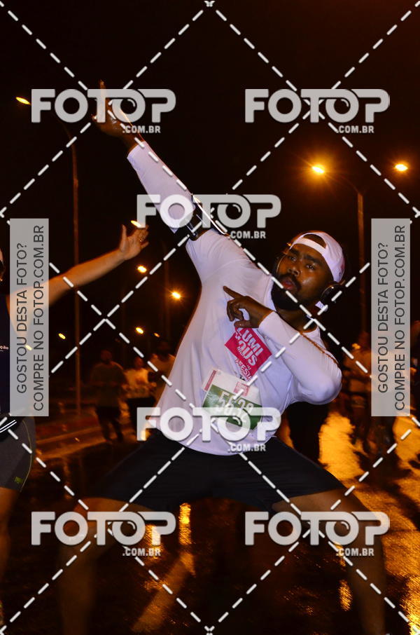 Buy your photos of the eventLuminous Run on Fotop