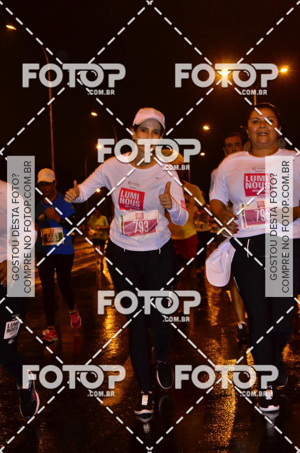 Buy your photos of the eventLuminous Run on Fotop