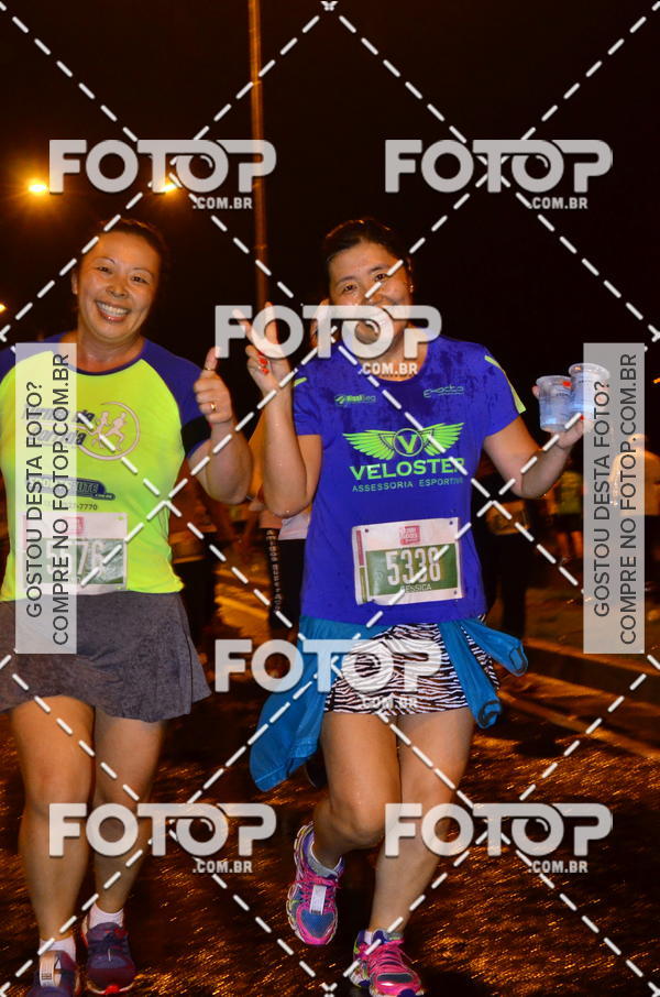 Buy your photos of the eventLuminous Run on Fotop