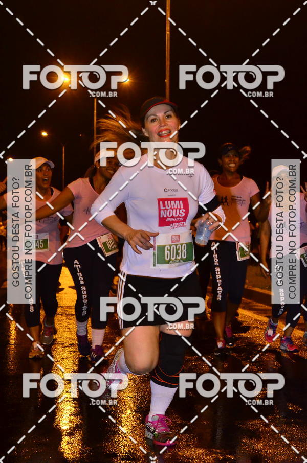 Buy your photos of the eventLuminous Run on Fotop