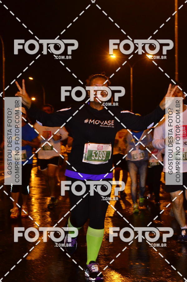 Buy your photos of the eventLuminous Run on Fotop