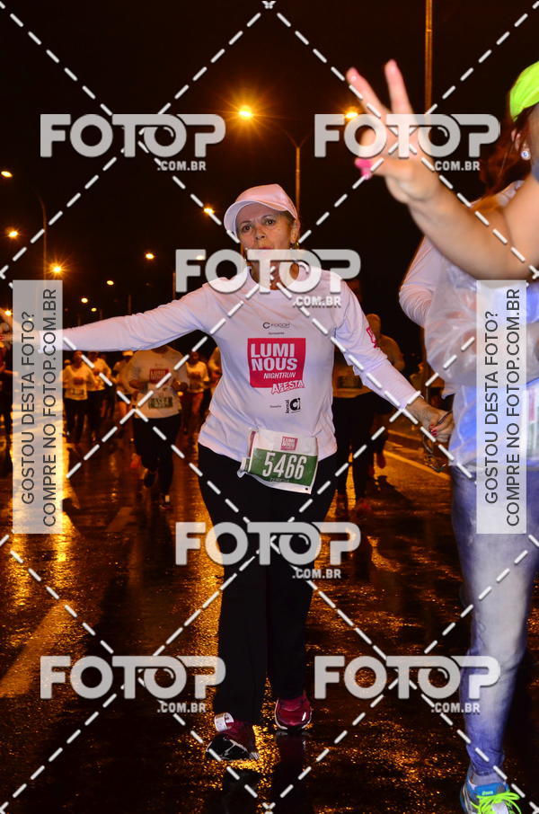 Buy your photos of the eventLuminous Run on Fotop