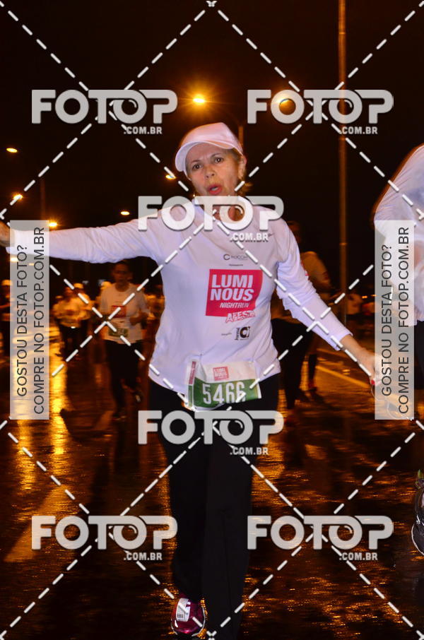 Buy your photos of the eventLuminous Run on Fotop