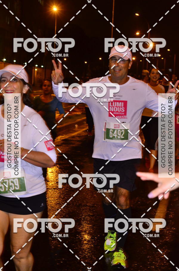 Buy your photos of the eventLuminous Run on Fotop