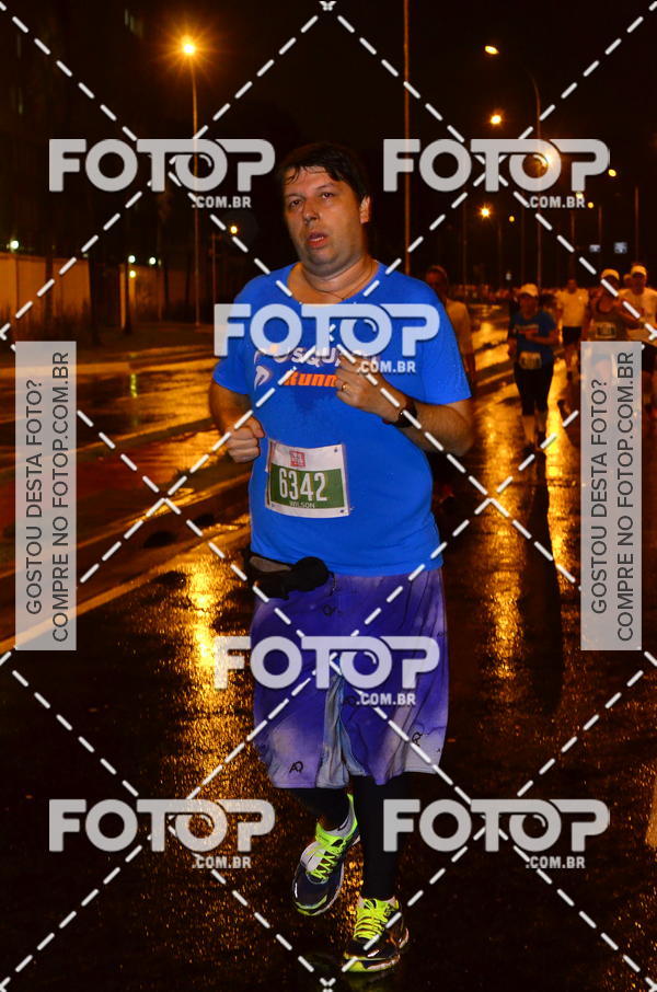 Buy your photos of the eventLuminous Run on Fotop