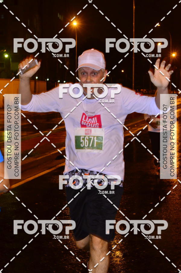 Buy your photos of the eventLuminous Run on Fotop