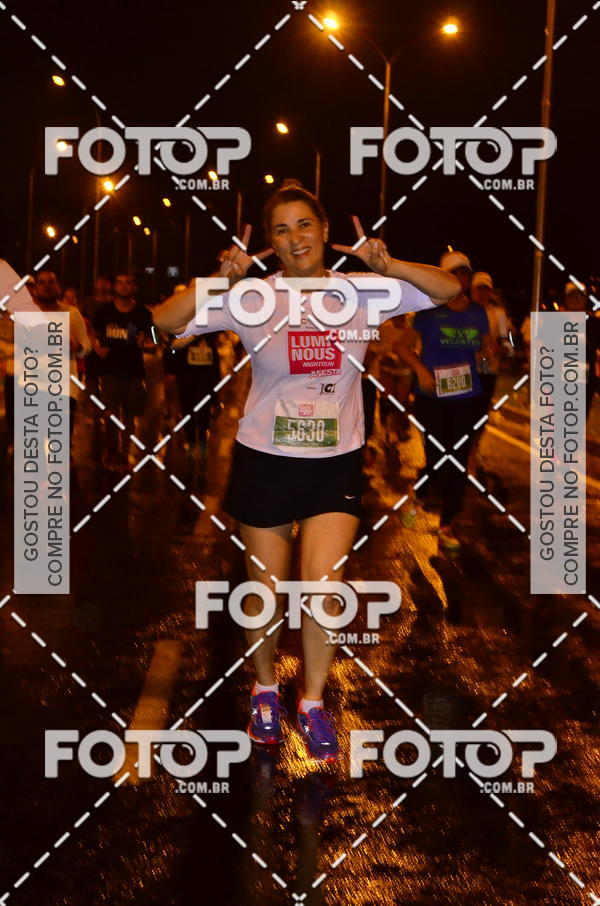 Buy your photos of the eventLuminous Run on Fotop