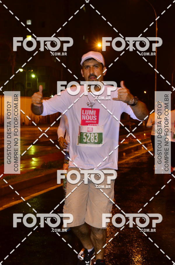 Buy your photos of the eventLuminous Run on Fotop
