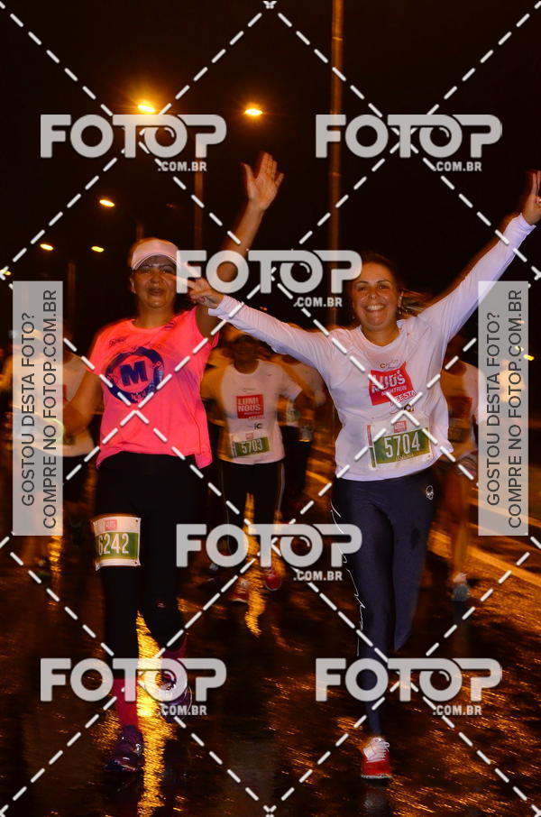 Buy your photos of the eventLuminous Run on Fotop