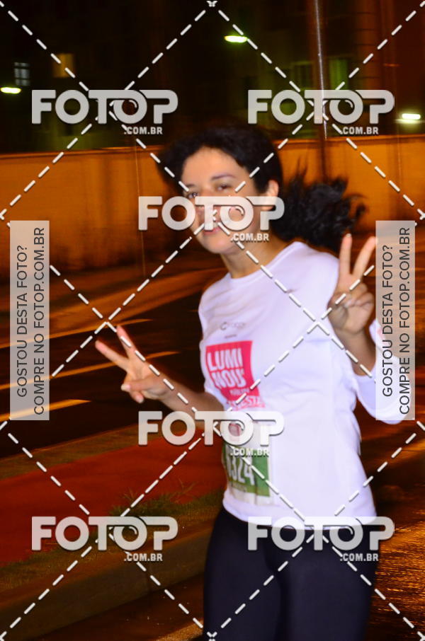 Buy your photos of the eventLuminous Run on Fotop