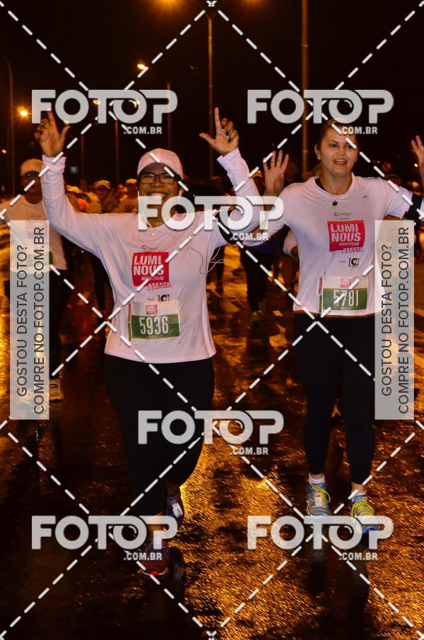 Buy your photos of the eventLuminous Run on Fotop