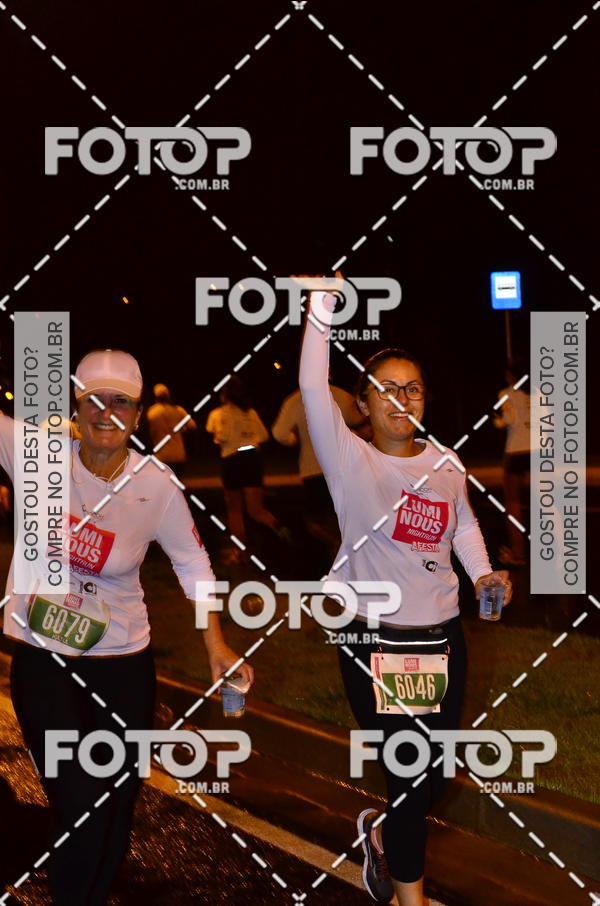 Buy your photos of the eventLuminous Run on Fotop