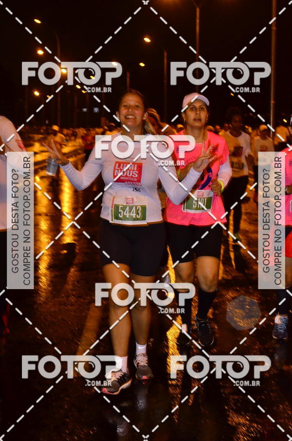 Buy your photos of the eventLuminous Run on Fotop