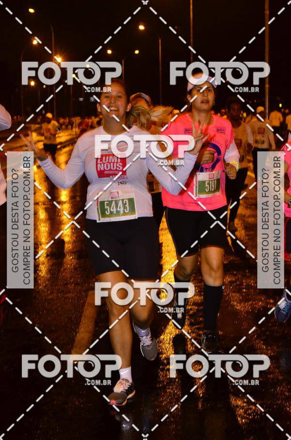 Buy your photos of the eventLuminous Run on Fotop