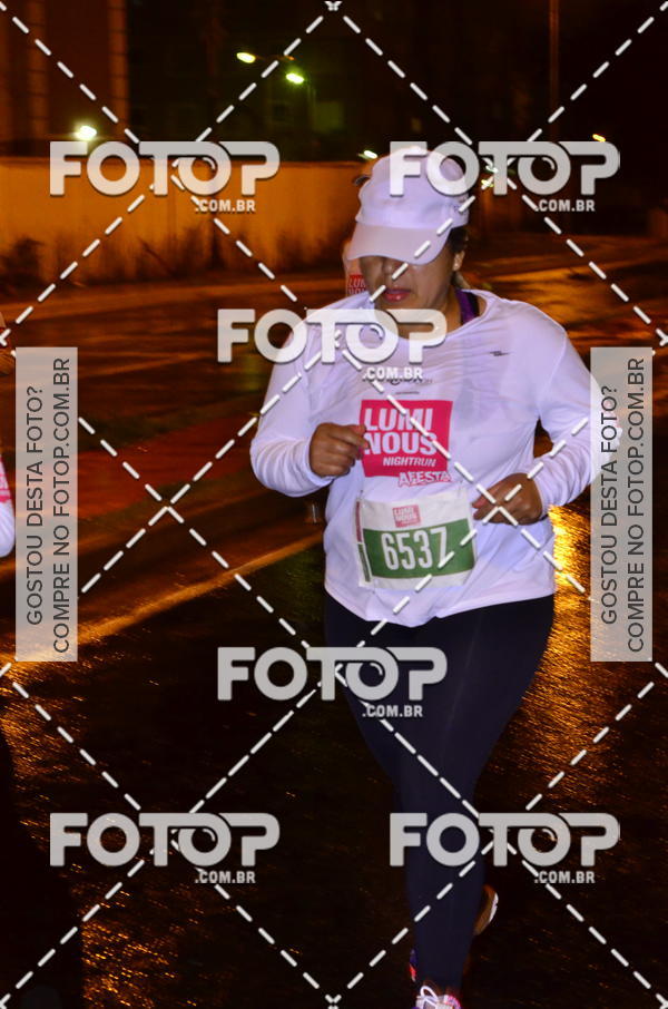 Buy your photos of the eventLuminous Run on Fotop