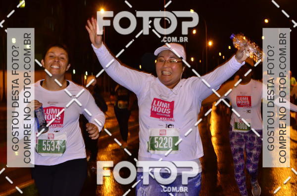 Buy your photos of the eventLuminous Run on Fotop