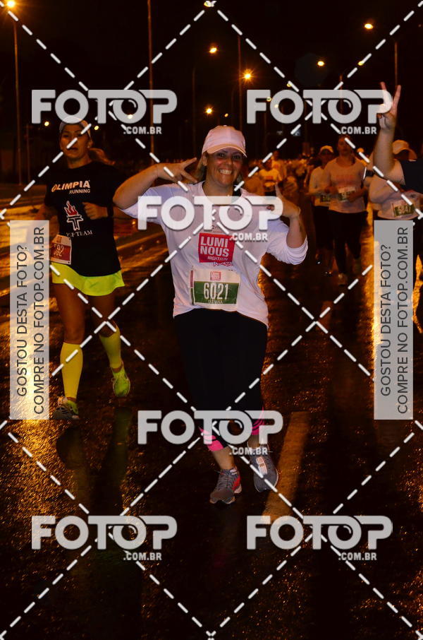 Buy your photos of the eventLuminous Run on Fotop