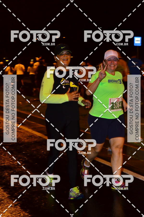 Buy your photos of the eventLuminous Run on Fotop
