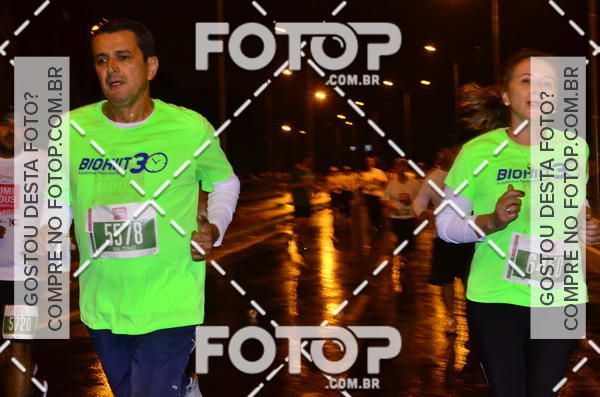 Buy your photos of the eventLuminous Run on Fotop