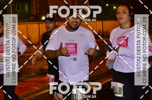 Buy your photos of the eventLuminous Run on Fotop