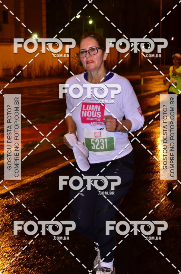 Buy your photos of the eventLuminous Run on Fotop