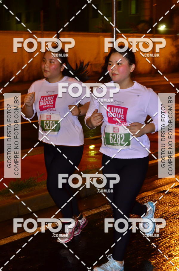 Buy your photos of the eventLuminous Run on Fotop