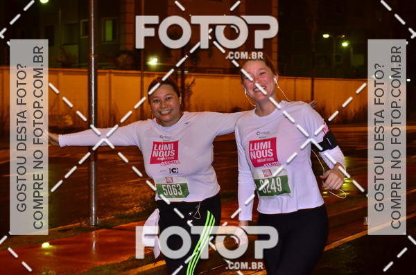 Buy your photos of the eventLuminous Run on Fotop