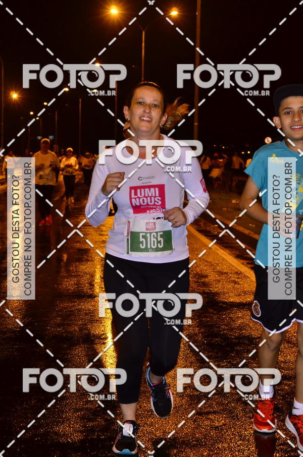 Buy your photos of the eventLuminous Run on Fotop