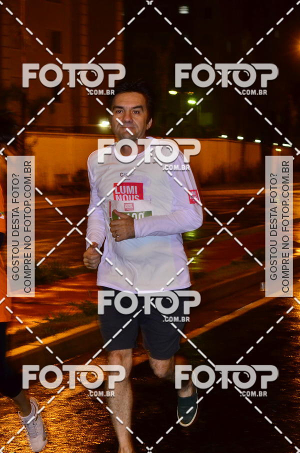 Buy your photos of the eventLuminous Run on Fotop